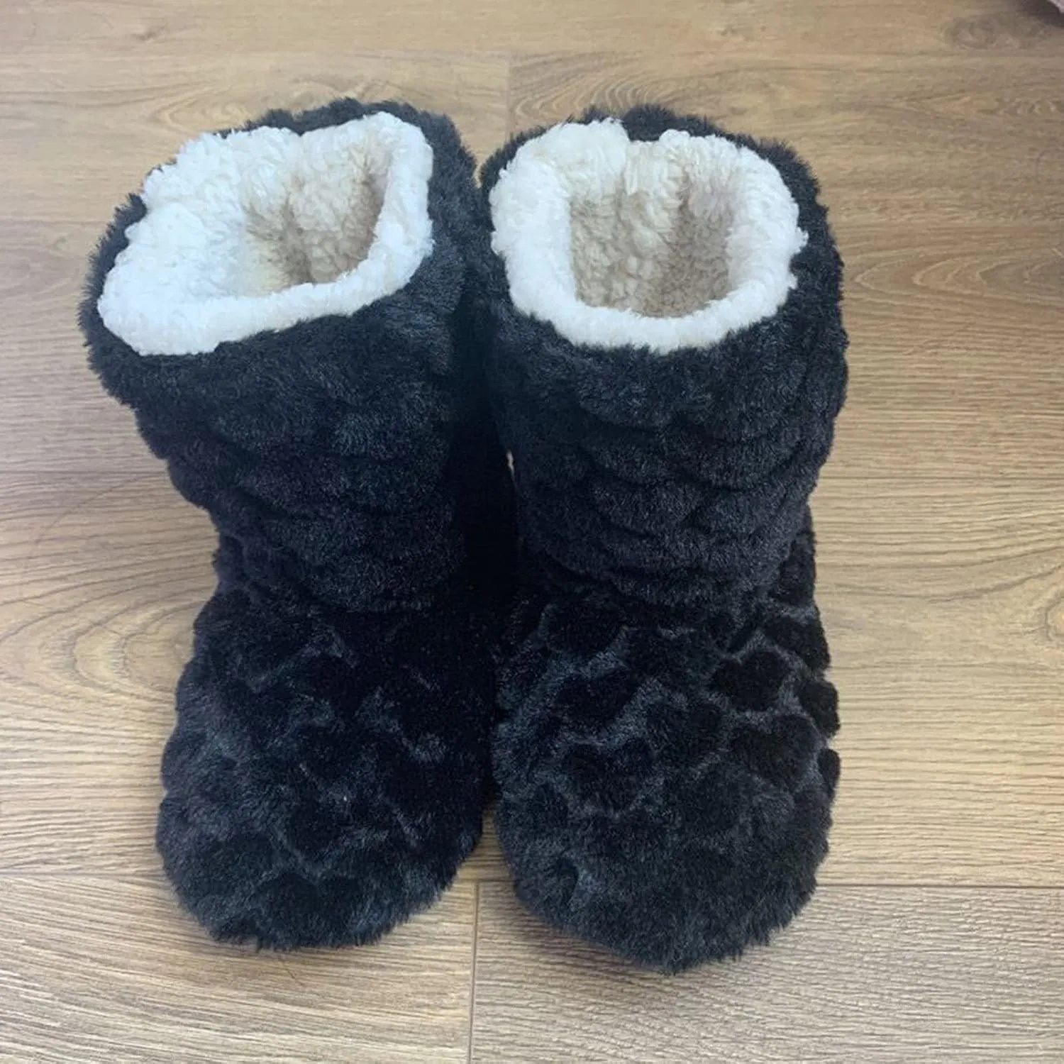 Bedroom Slippers for Women with Knee Pain Men's Winter Indoor Slippers House Slippers with Arch Support Fluffy Slippers Animal Christmas Blanket Gifts for Him 2023