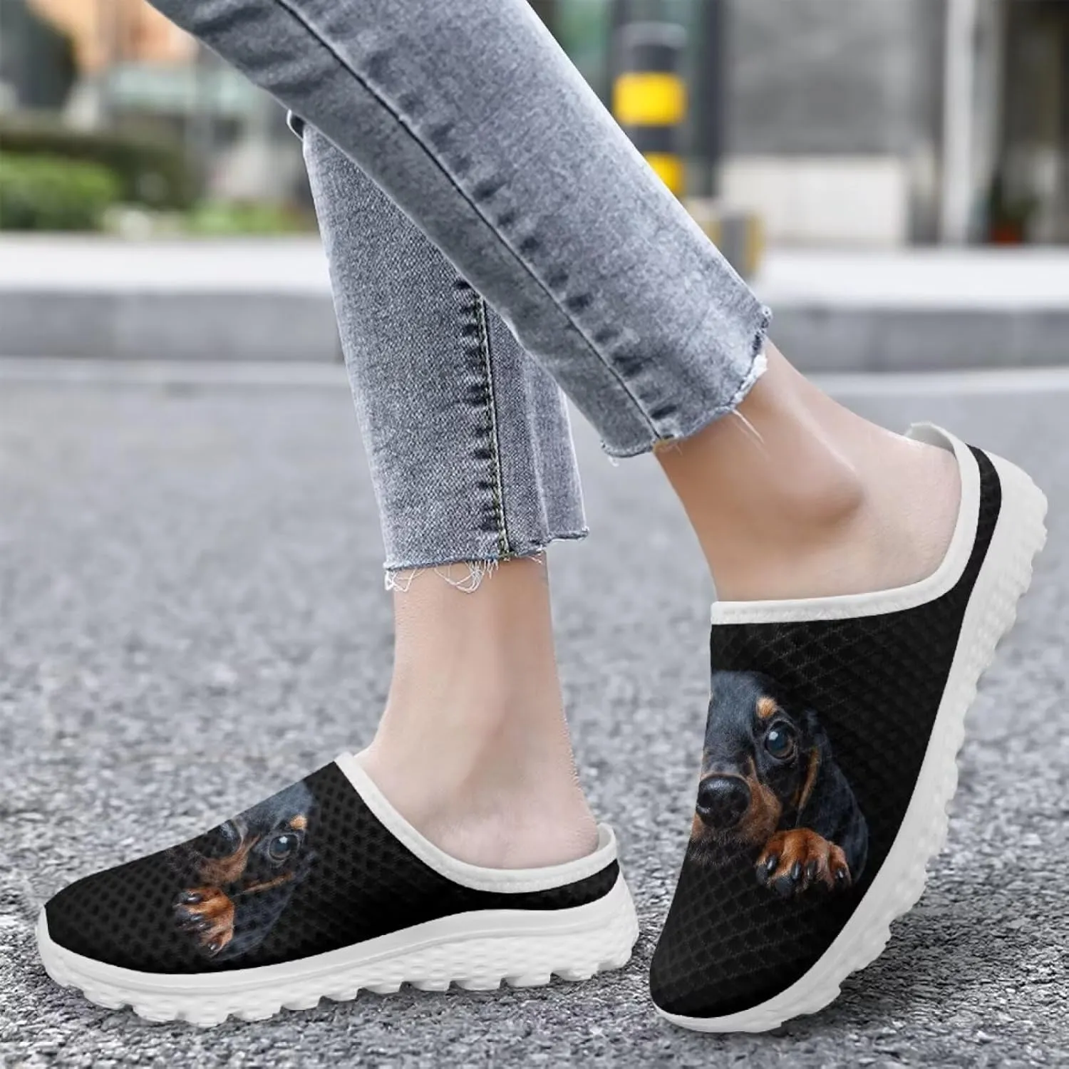 Dog Print Womens Mules Slip on Sneaker Round Toe Classic Garden Clogs Low Top Loafers Tennis Shoes