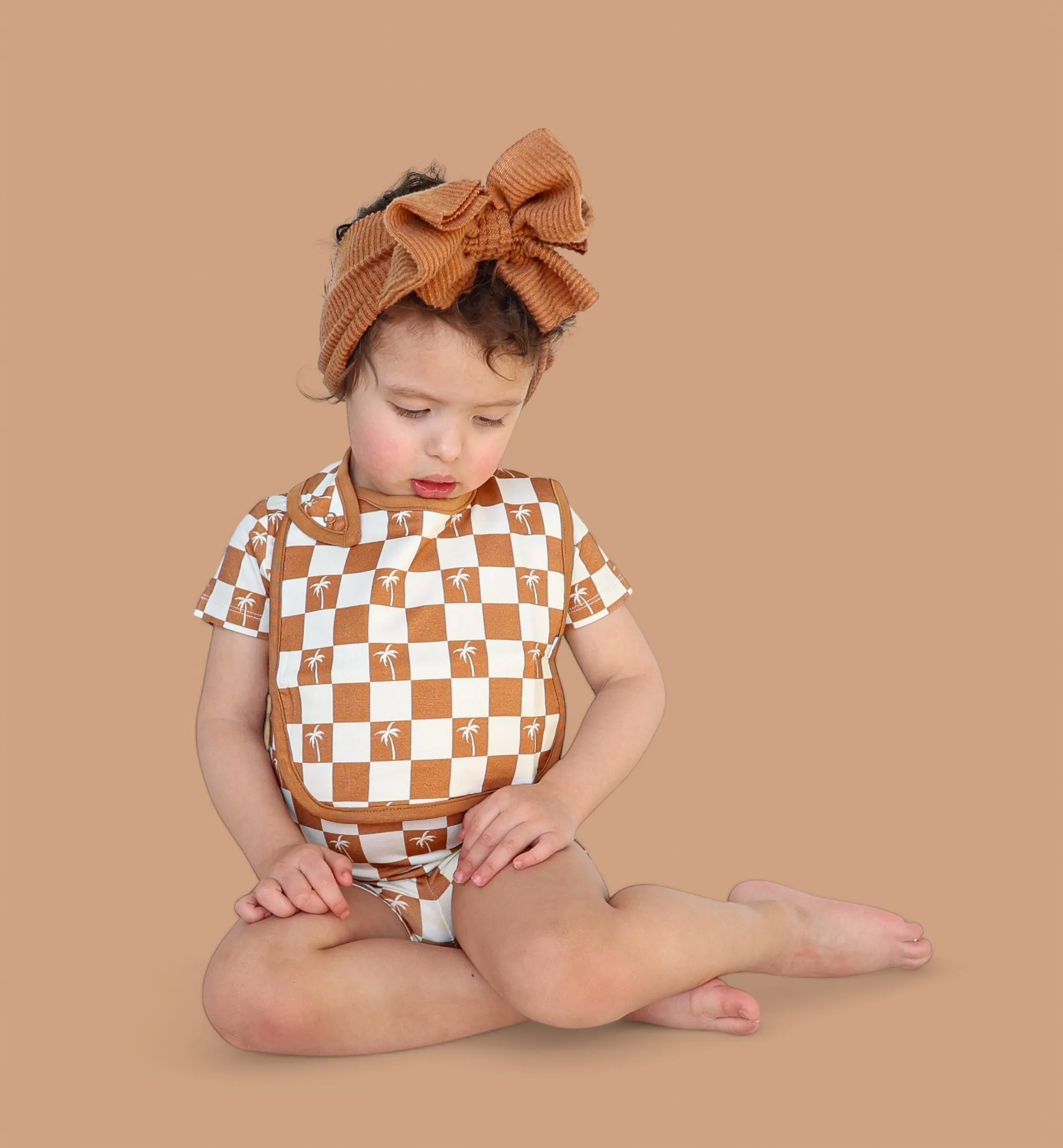 EXCLUSIVE SANDY BEACH CHECKERS DREAM BABY BIB