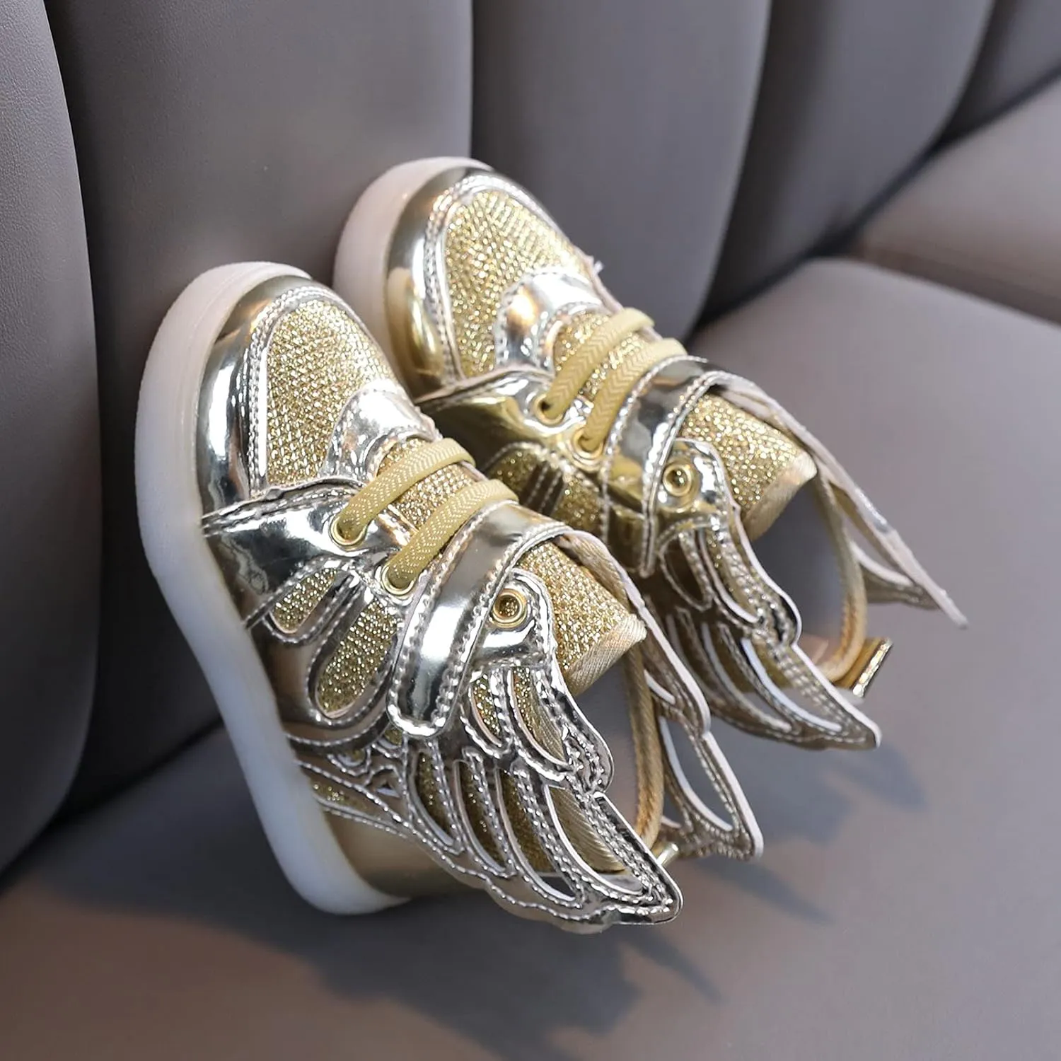 Light Children Baby Girls Sport Luminous Shoes Bling Kids Sneakers Led Baby Shoes Toddlers Shoes Boys (Gold, 5.5-6Years)
