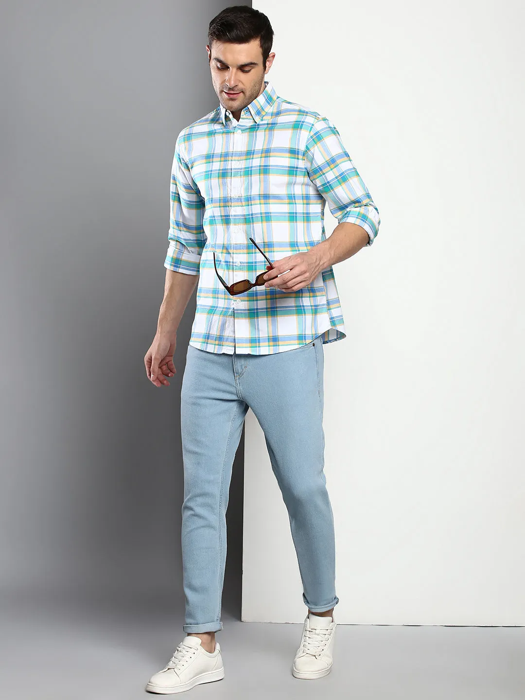 Men's Checkered Blue Slim Fit Oxford Cotton Casual Shirt With Button Down Collar & Full Sleeves