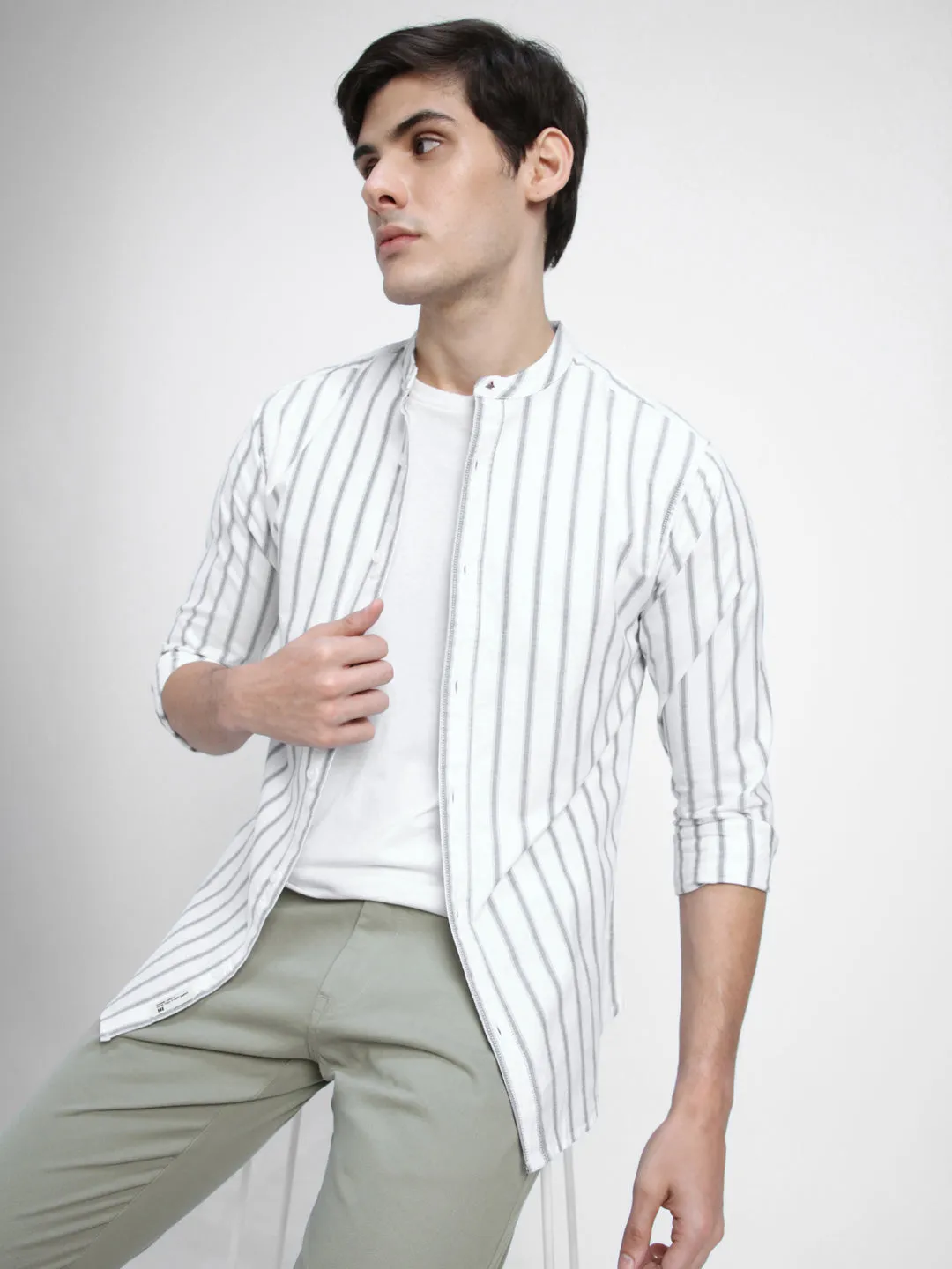 Men's Mandarin Collar Slim Fit Stripes White Casual Shirts