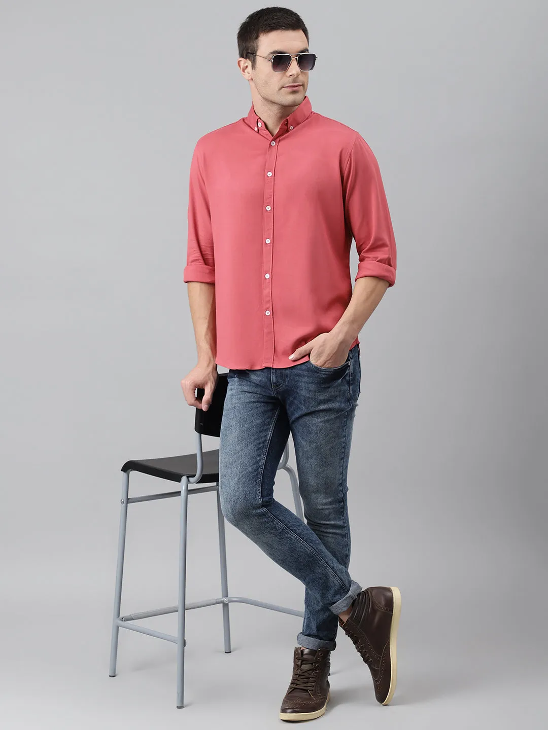 Men's Solid Pink Slim Fit Cotton Casual Shirt