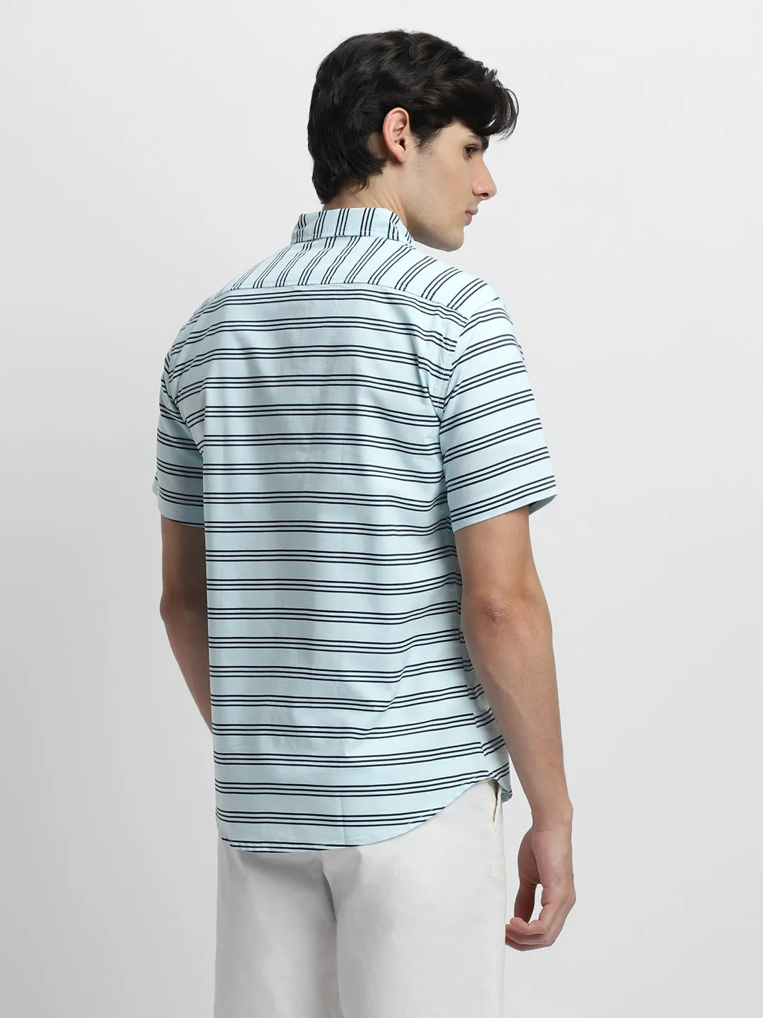 Men's Spread Collar Regular Fit Checks Blue Casual Shirt