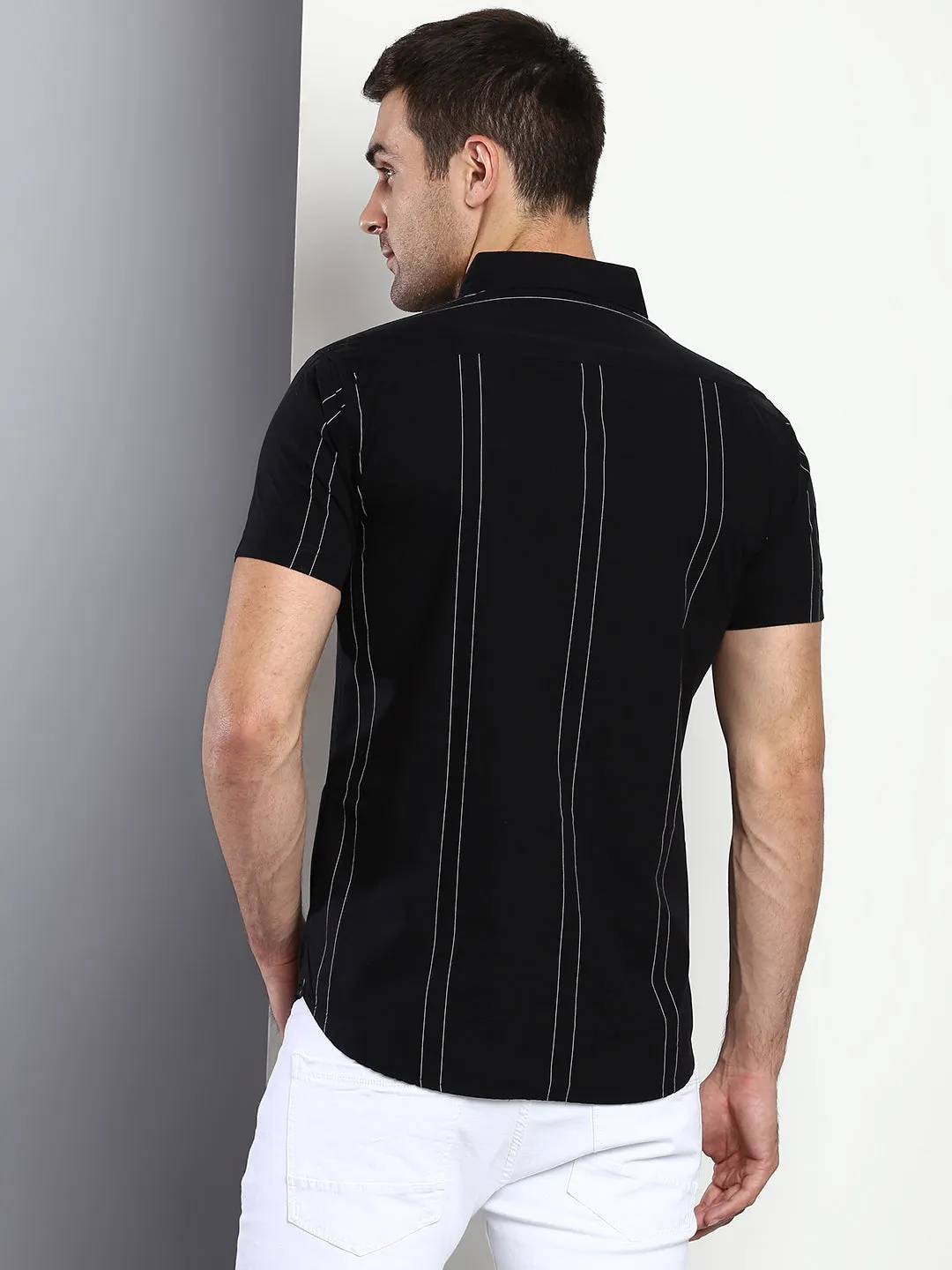 Men's Striped Black Slim Fit Cotton Casual Shirt With Spread Collar & Half Sleeves