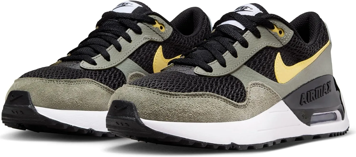 NIKE Men's Sneakers Track Shoe