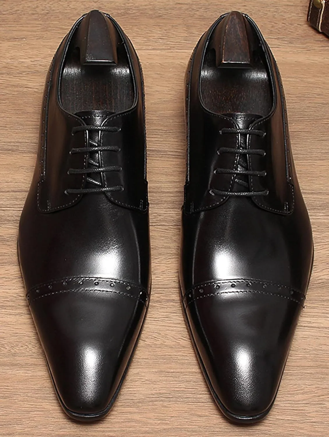 Santimon Men??s Leather Cap Toe Oxfords Dress Shoes ?C Lace-Up Brogue Formal Derby Shoes with Cushioned Insole & Slip-Resistant Sole for Business, Office & Wedding