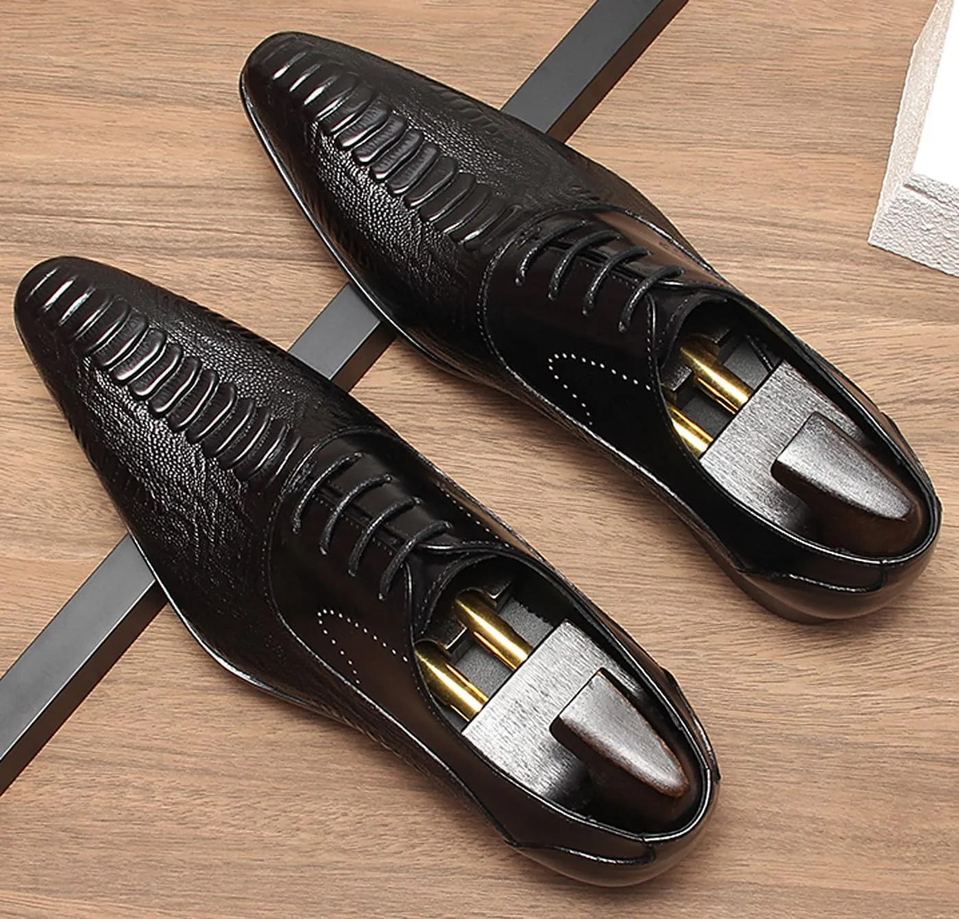 Santimon Men??s Leather Oxford Dress Shoes ?C Classic Lace-Up Formal Derby Shoes with Crocodile Embossed Detailing, Anti-Slip Sole & Cushioned Insole for Business, Wedding & Party