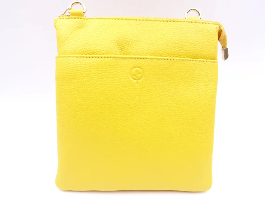 Second Nature Leather Handbag With Shoulder Strap ST31