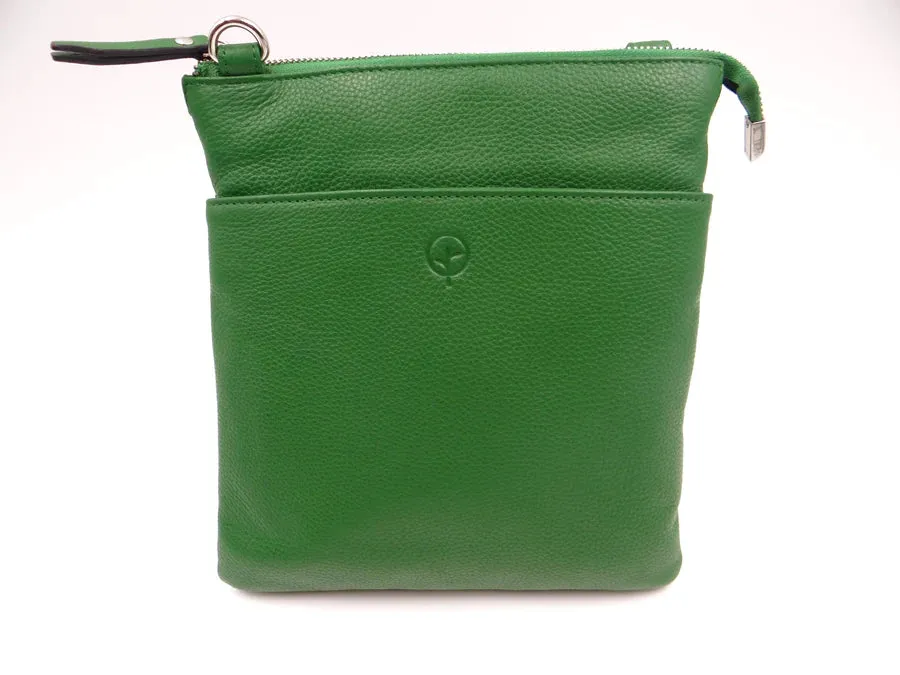 Second Nature Leather Handbag With Shoulder Strap ST31