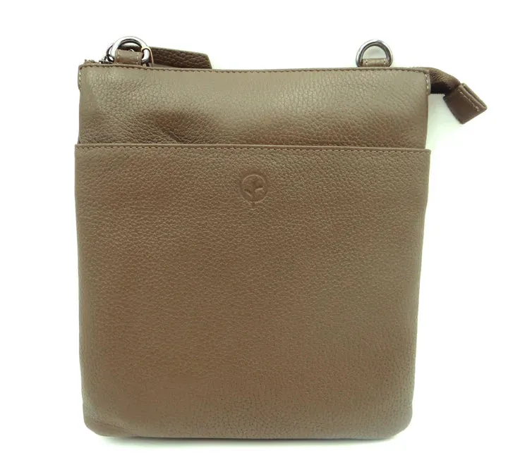 Second Nature Leather Handbag With Shoulder Strap ST31