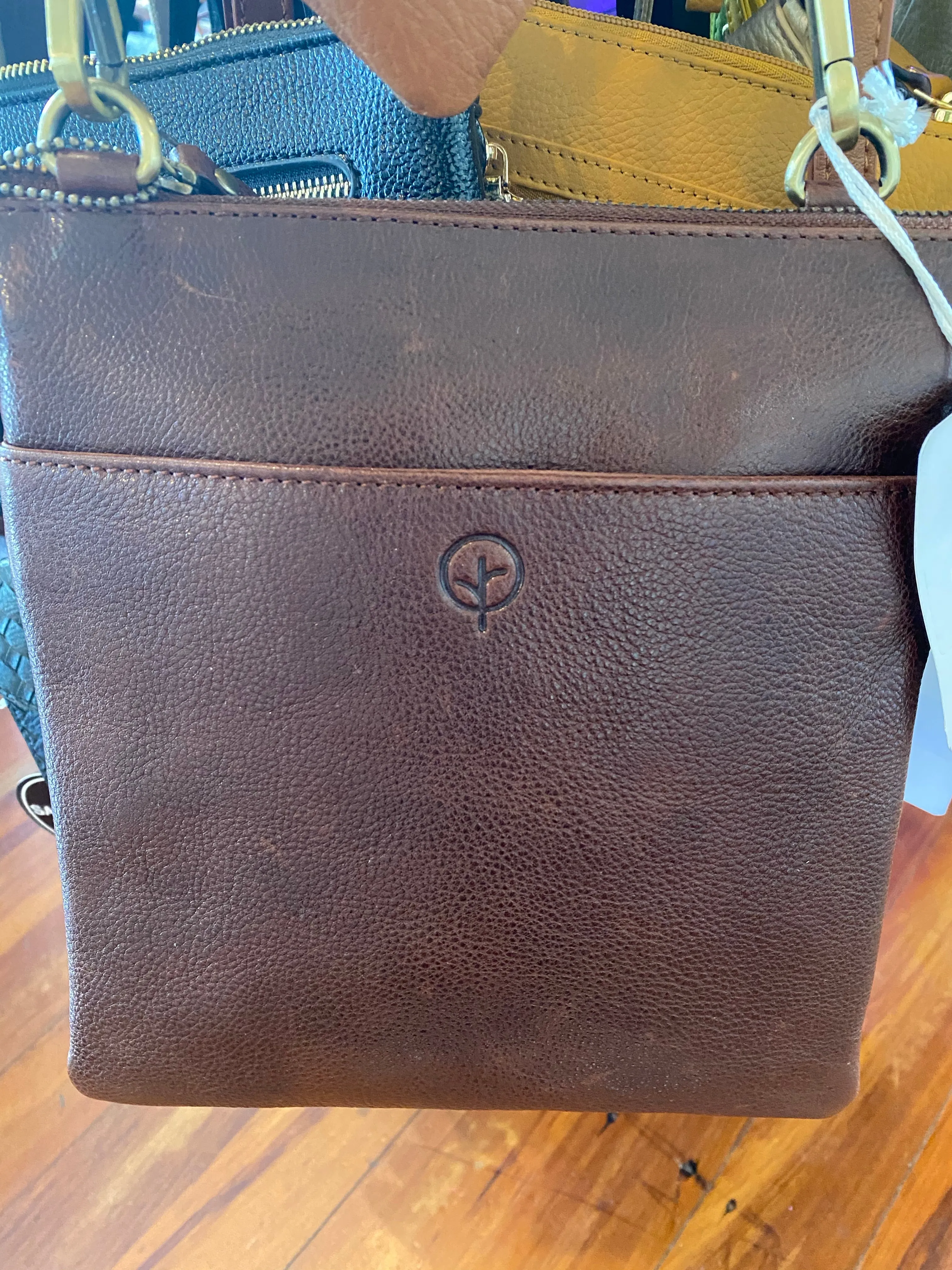 Second Nature Leather Handbag With Shoulder Strap ST31
