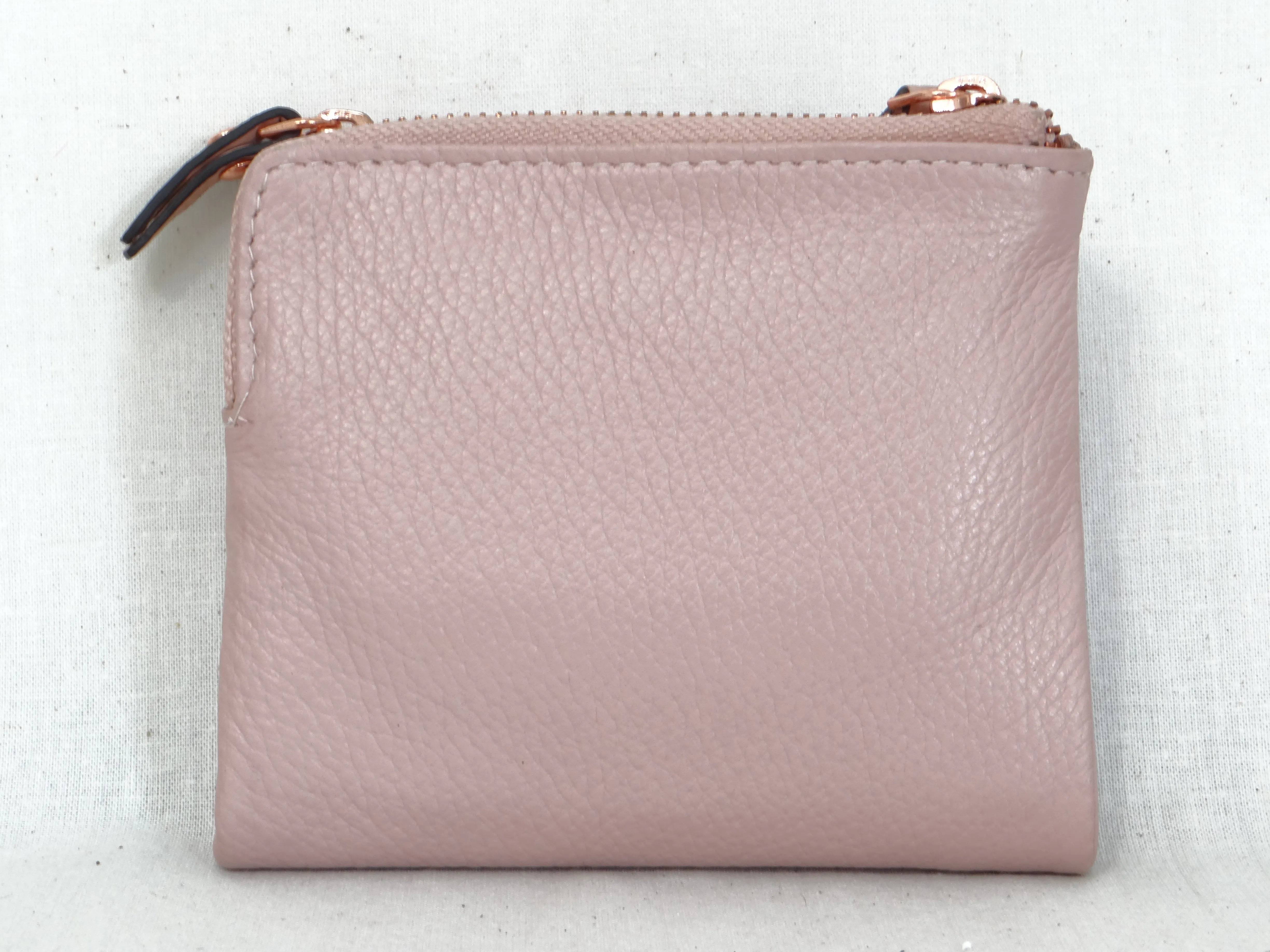 Second Nature Satch Small Fold Out Leather Wallet sw45