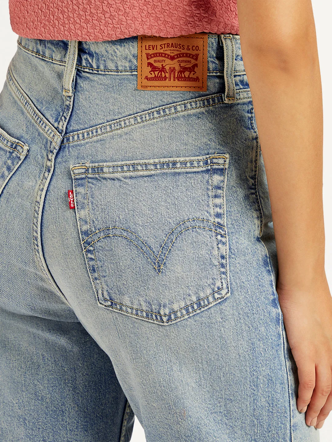 Women's High Rise Loose Fit Light Blue Jeans